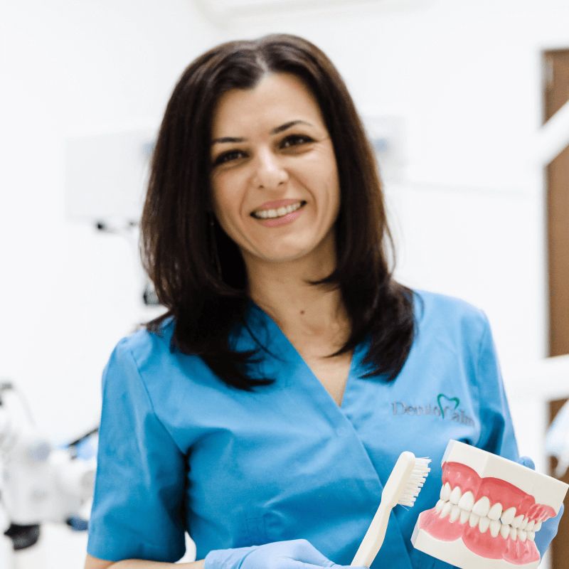 Raluca Suciu - asistent medical @ clinica stomatologica Dentocalm Cluj